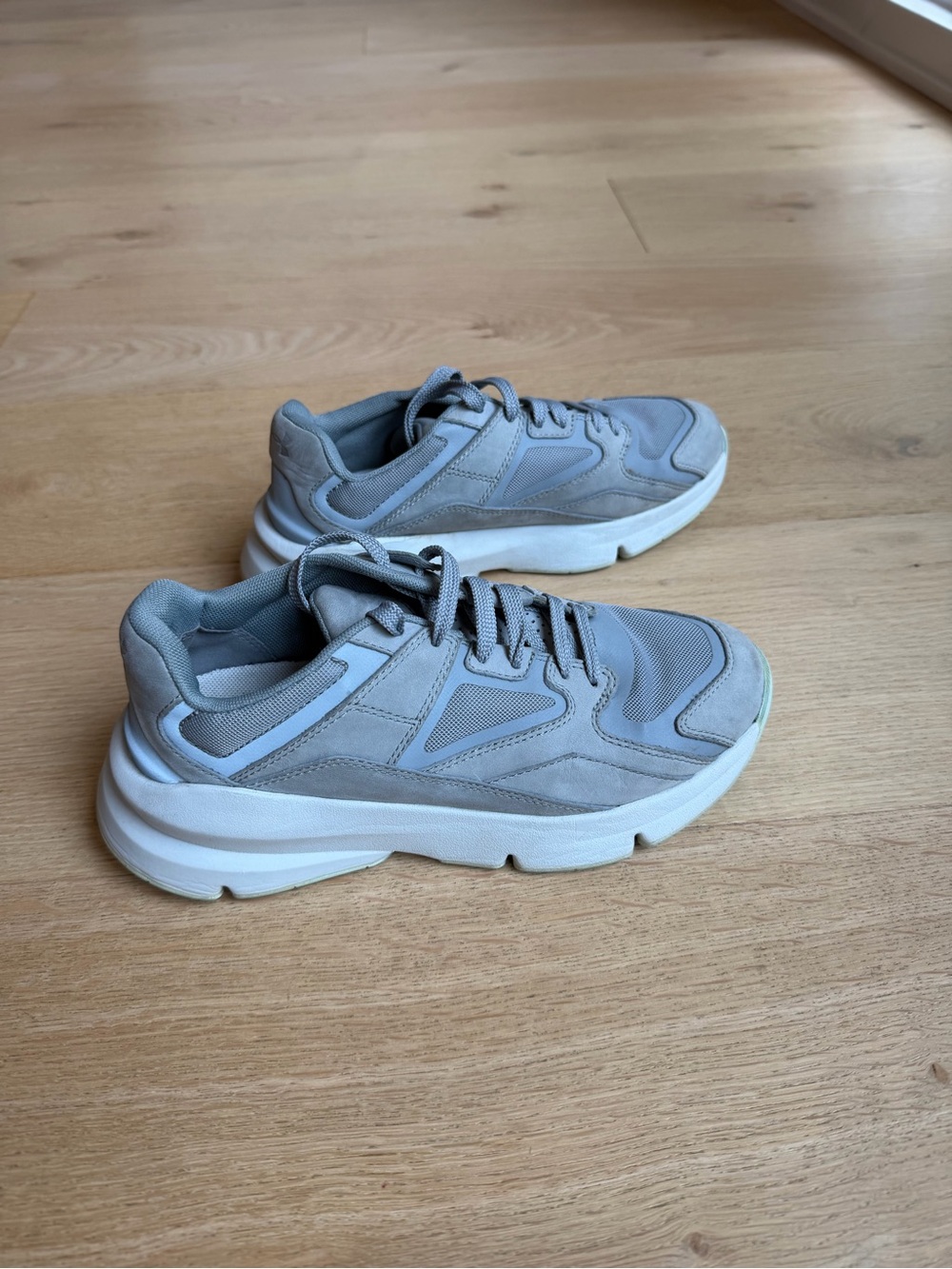 Unisex Neutral Gray Athletic Sneakers - Classic Comfort